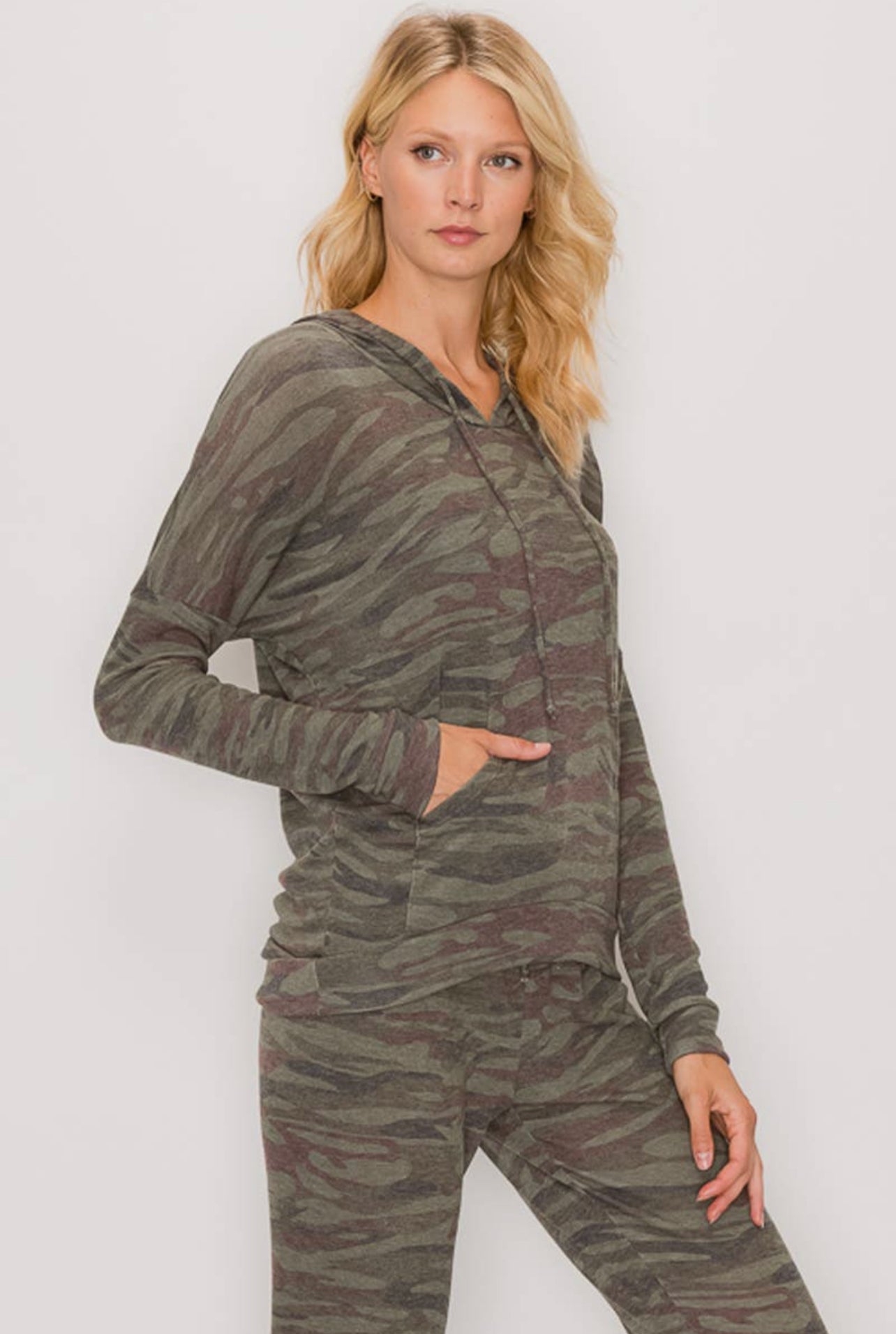 Cozy Lounger Set in Brushed Olive Camo